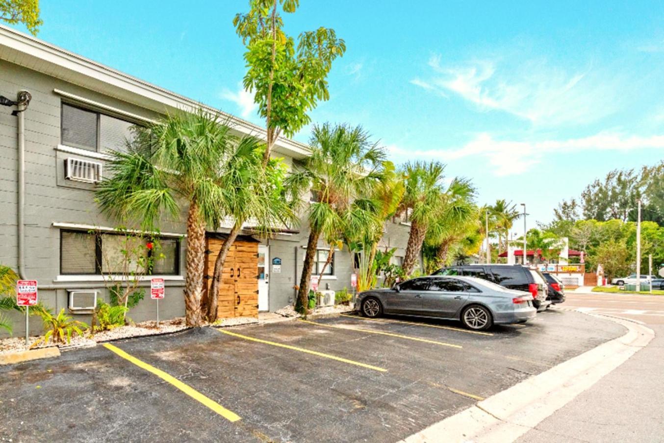 Boutique Beach Retreat St. Pete Beach Eksteriør billede